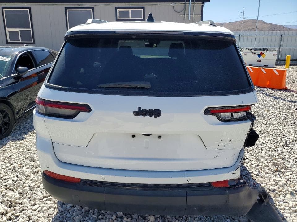 2023 JEEP GRAND CHEROKEE L LAREDO 6