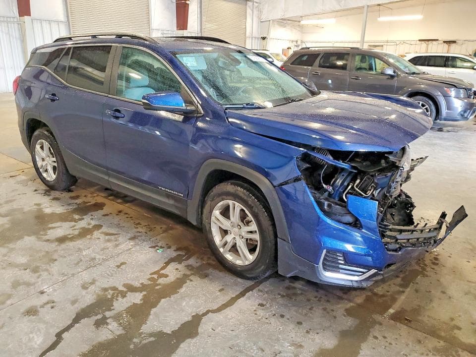 2023 GMC TERRAIN SLE 4