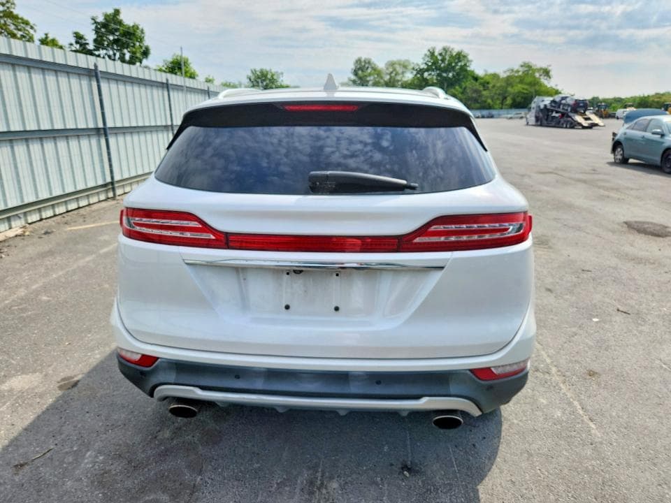 2019 LINCOLN MKC 6