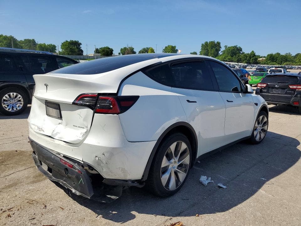 2023 TESLA MODEL Y 3