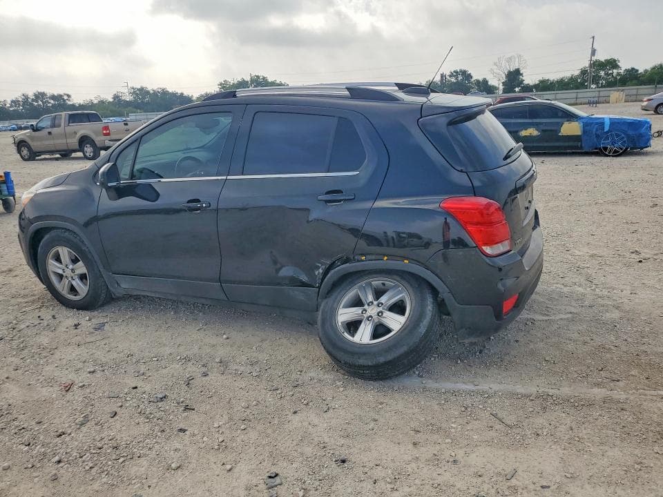 2020 CHEVROLET TRAX 1LT 2
