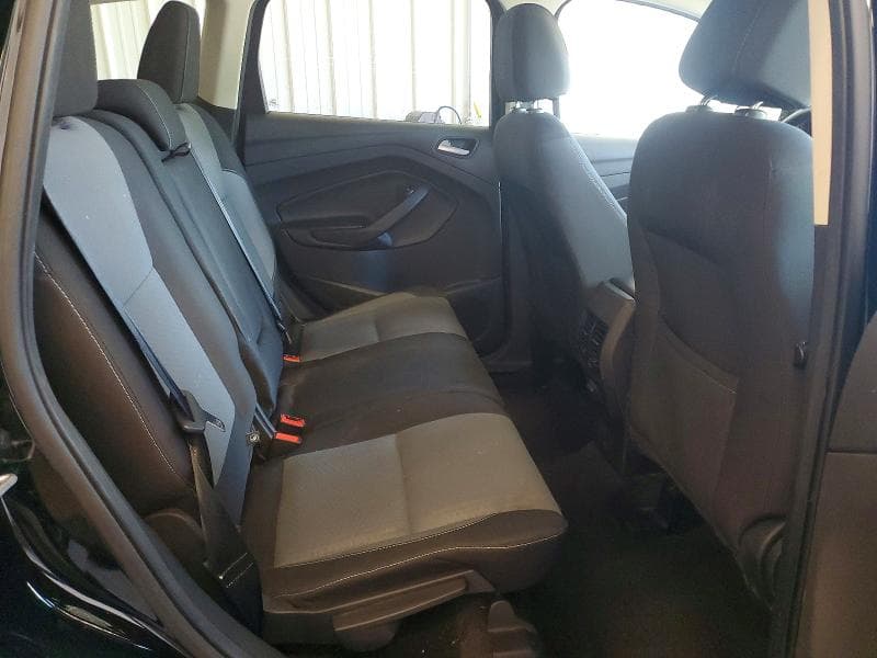 2017 FORD ESCAPE SE 11