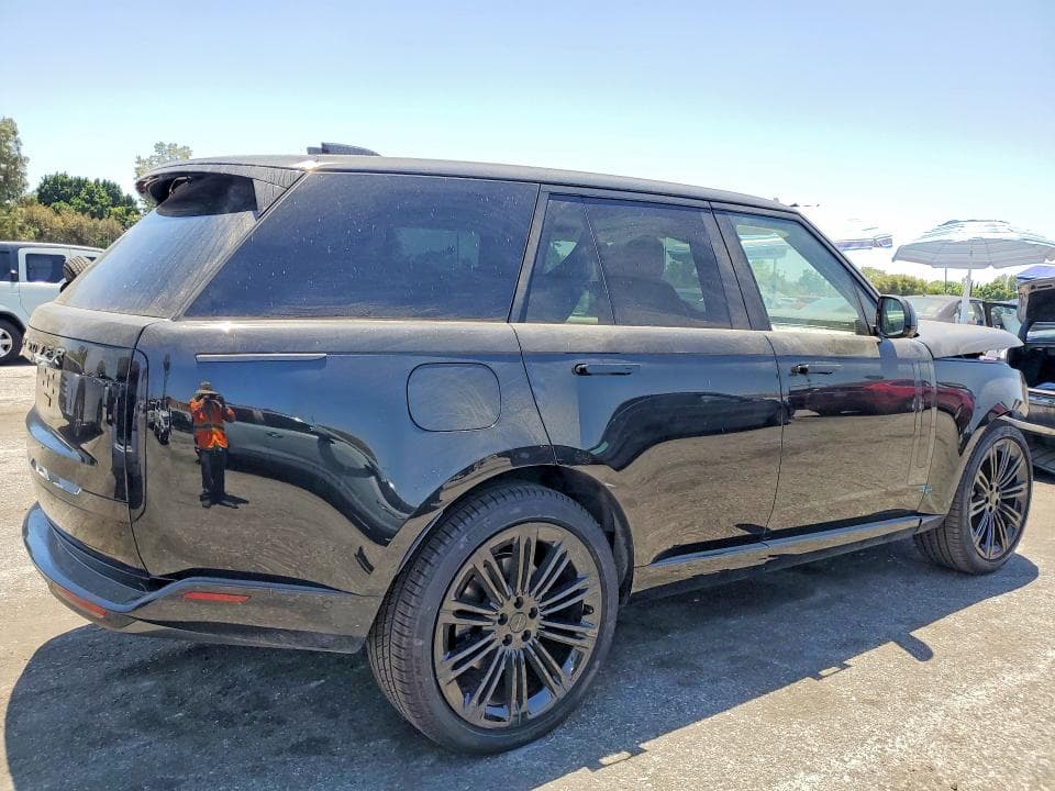 2026 LAND ROVER RANGE ROVER SE 3