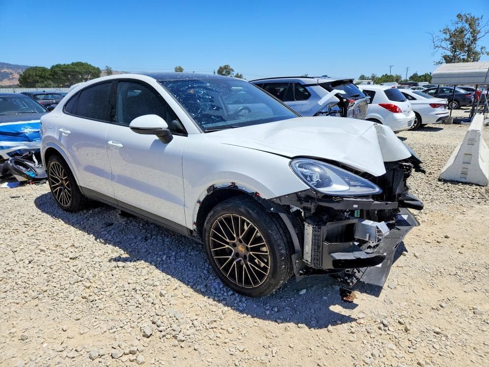 2022 PORSCHE CAYENNE COUPE 4