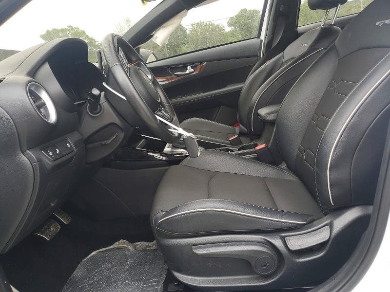 2024 KIA FORTE GT LINE 7