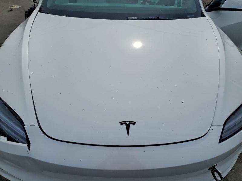 2026 TESLA MODEL 3 11