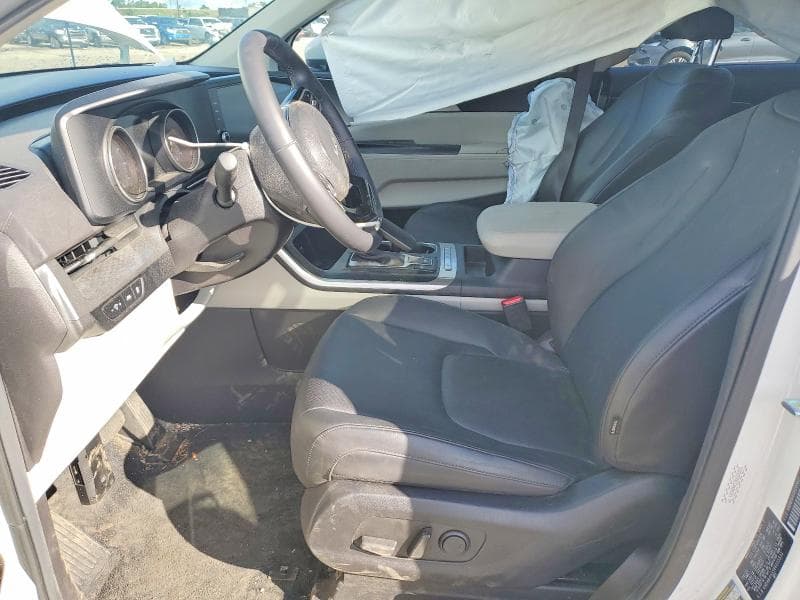 2024 KIA CARNIVAL LX 7