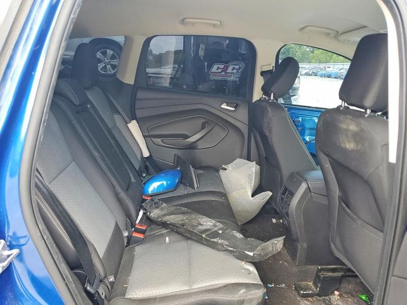 2019 FORD ESCAPE SE 11
