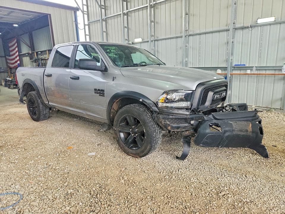 2022 RAM 1500 CLASSIC SLT 4