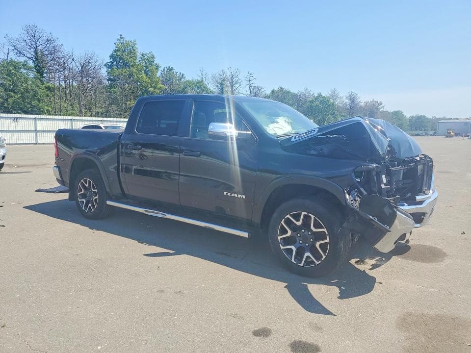 2025 RAM 1500 LARAMIE 4