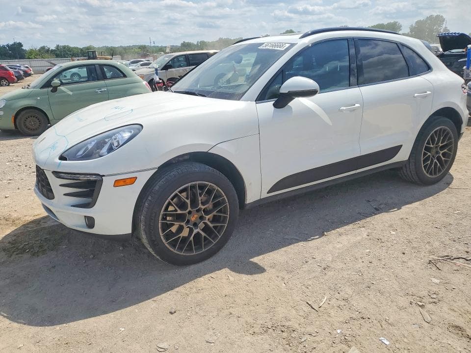 2015 PORSCHE MACAN - 1