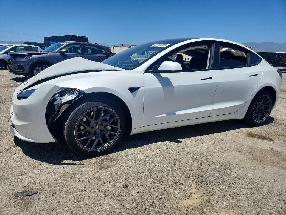 2025 TESLA MODEL 3 - 1