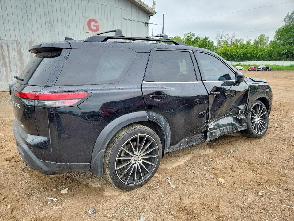 2022 NISSAN PATHFINDER SV 3