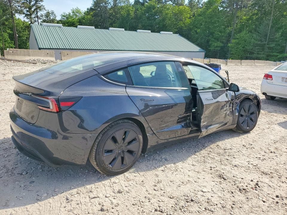 2026 TESLA MODEL 3 3