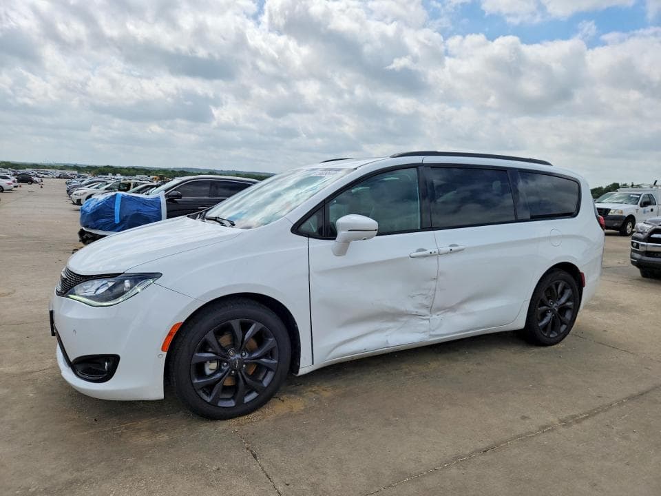 2020 CHRYSLER PACIFICA LIMITED - 1