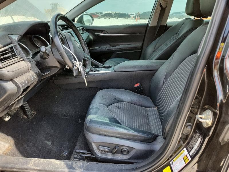 2019 TOYOTA CAMRY SE 7
