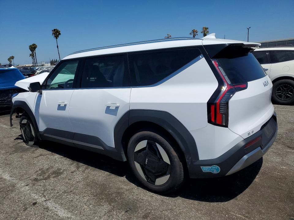 2025 KIA EV9 WIND 2