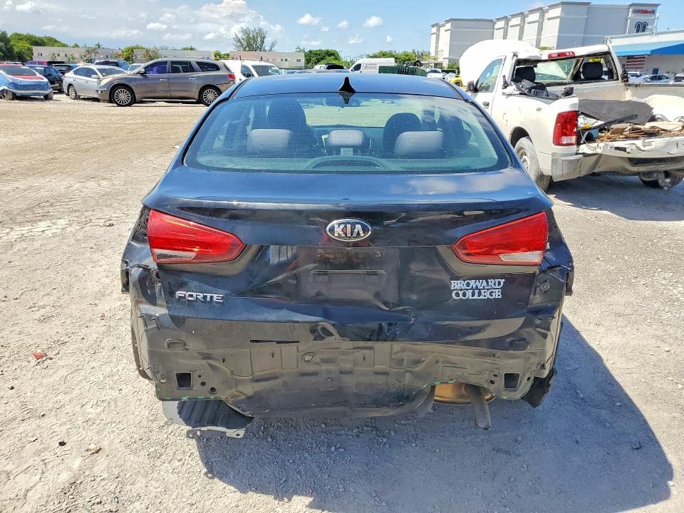 2017 KIA FORTE LX 6