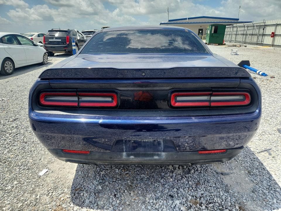2017 DODGE CHALLENGER SXT 6