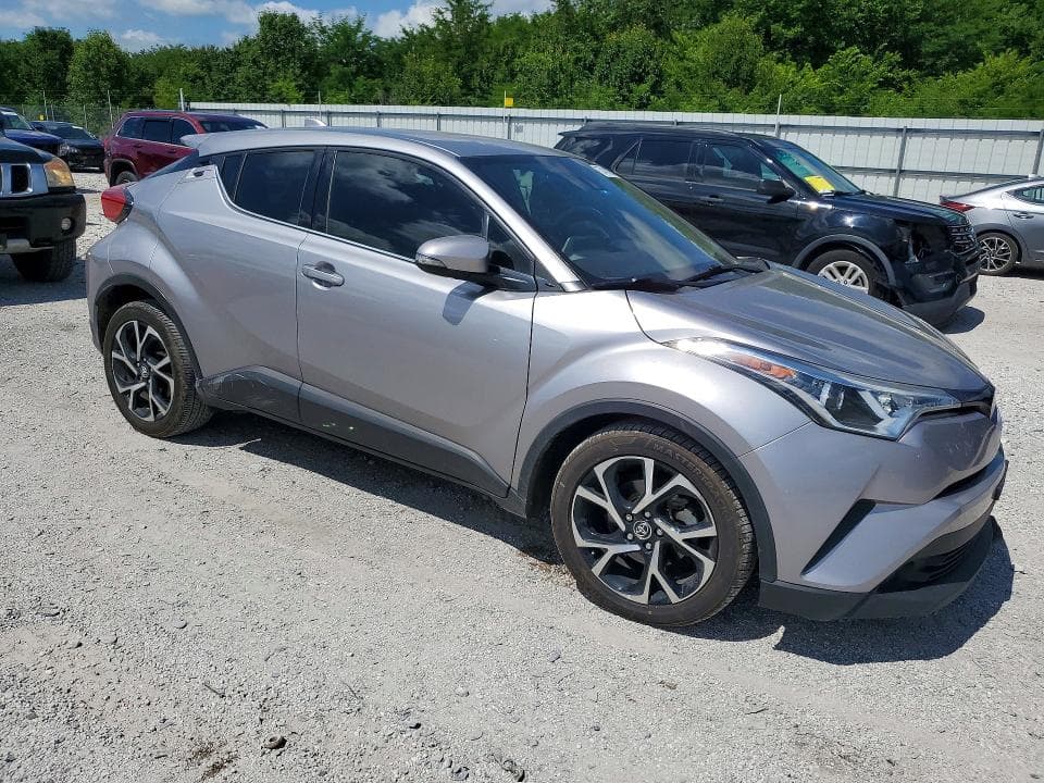 2019 TOYOTA C-HR LIMITED 4