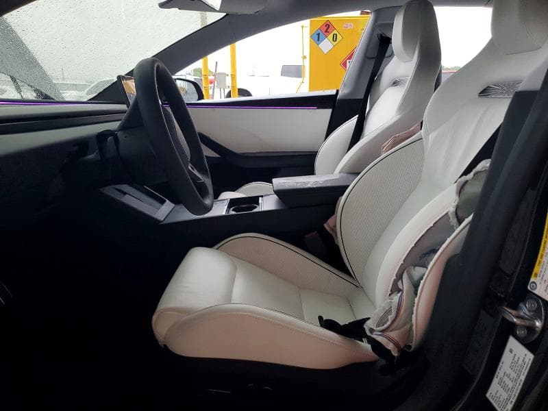 2026 TESLA MODEL 3 7