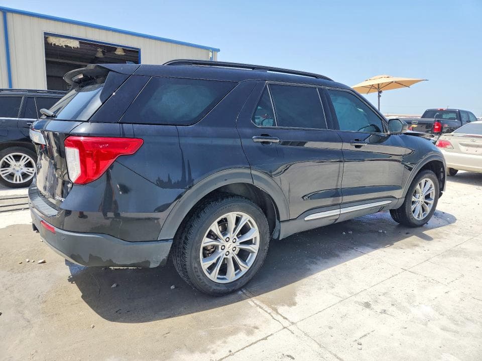 2022 FORD EXPLORER XLT 3