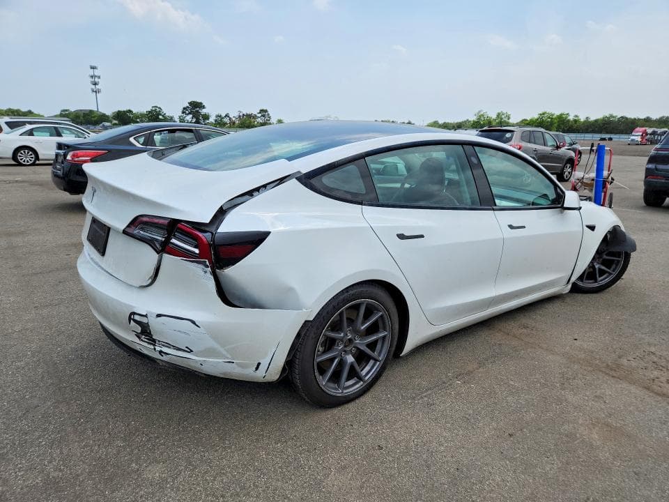 2023 TESLA MODEL 3 3