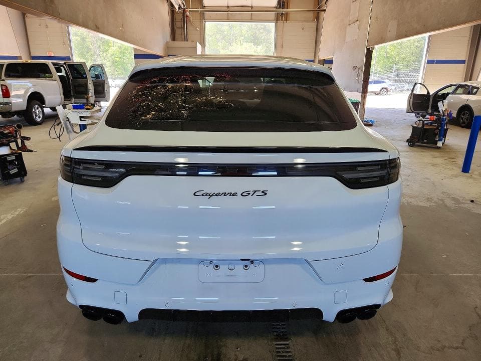 2023 PORSCHE CAYENNE GTS COUPE 6