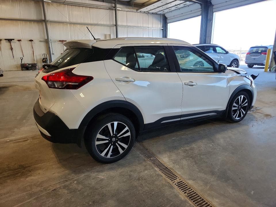 2018 NISSAN KICKS SR 3
