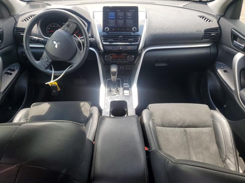 2022 MITSUBISHI ECLIPSE CROSS SE 8