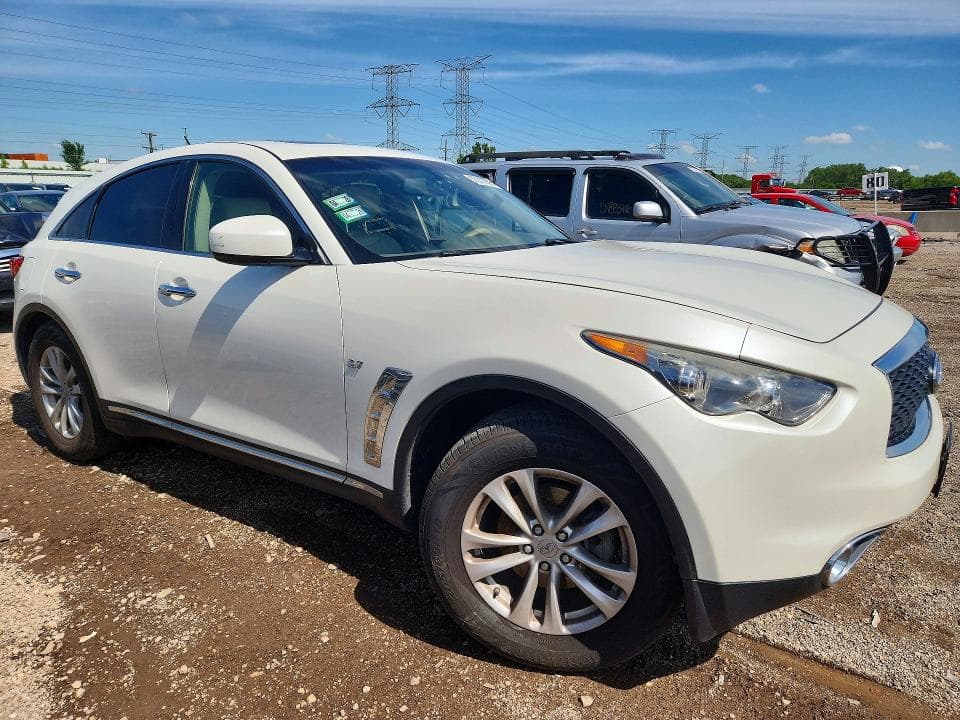 2017 INFINITI QX70 BASE 4