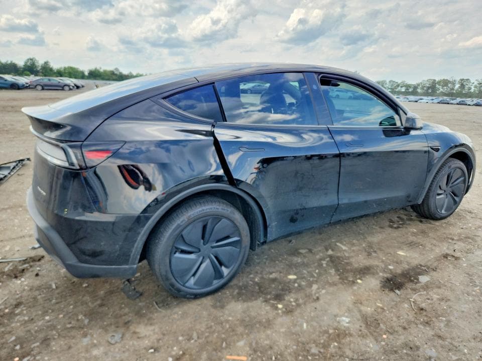 2026 TESLA MODEL Y 3