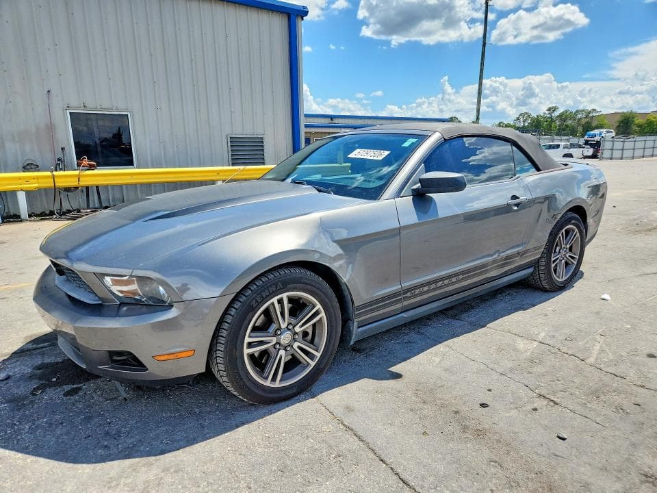 2011 FORD MUSTANG - 1