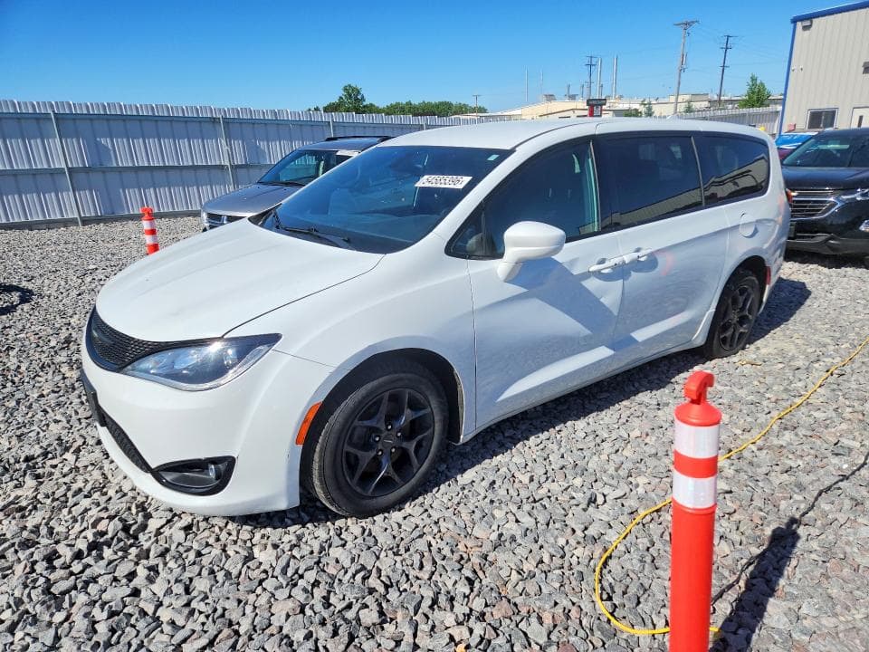 2018 CHRYSLER PACIFICA TOURING PLUS