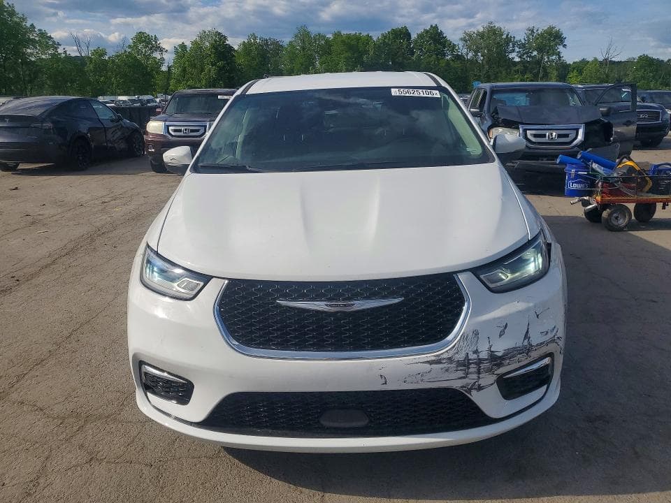 2023 CHRYSLER PACIFICA TOURING L 5