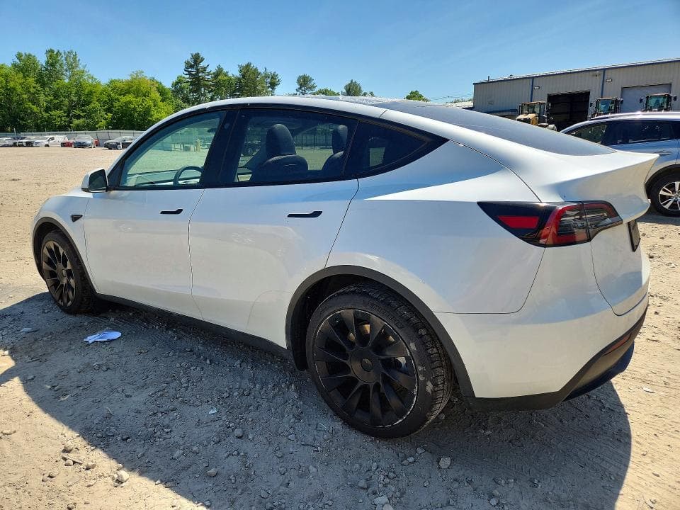 2023 TESLA MODEL Y 2