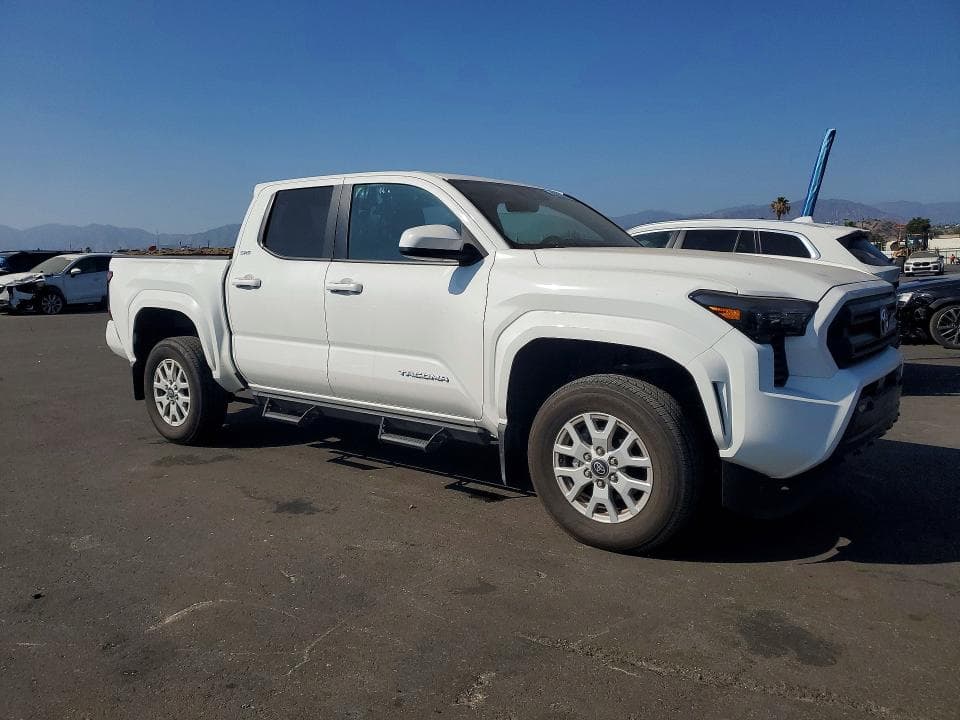 2025 TOYOTA TACOMA SR5 4