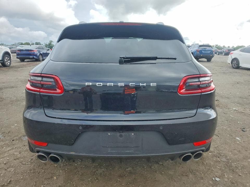 2018 PORSCHE MACAN 6