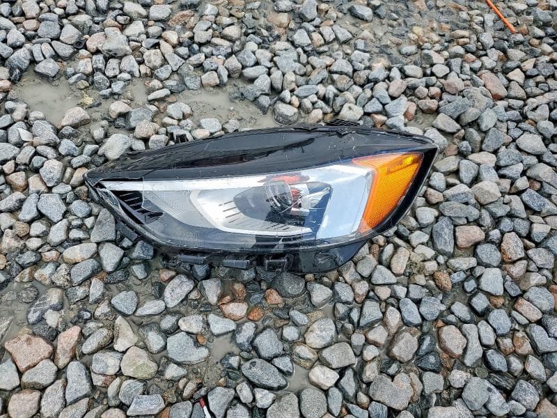 2022 FORD EDGE SE 13