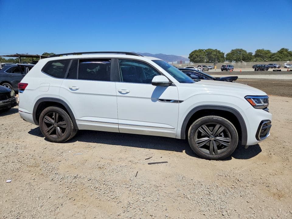 2021 VOLKSWAGEN ATLAS SE 4