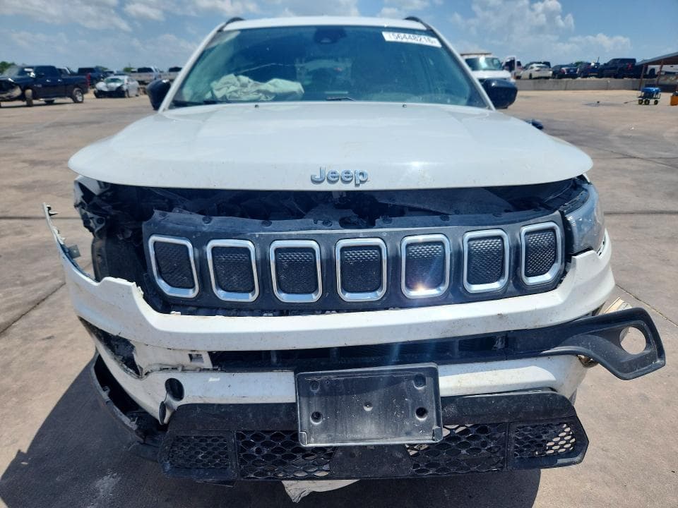 2022 JEEP COMPASS LATITUDE LUX 5