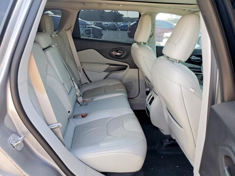 2019 JEEP CHEROKEE LIMITED 11