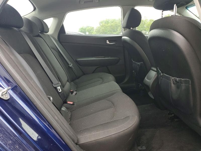 2018 KIA OPTIMA LX 10