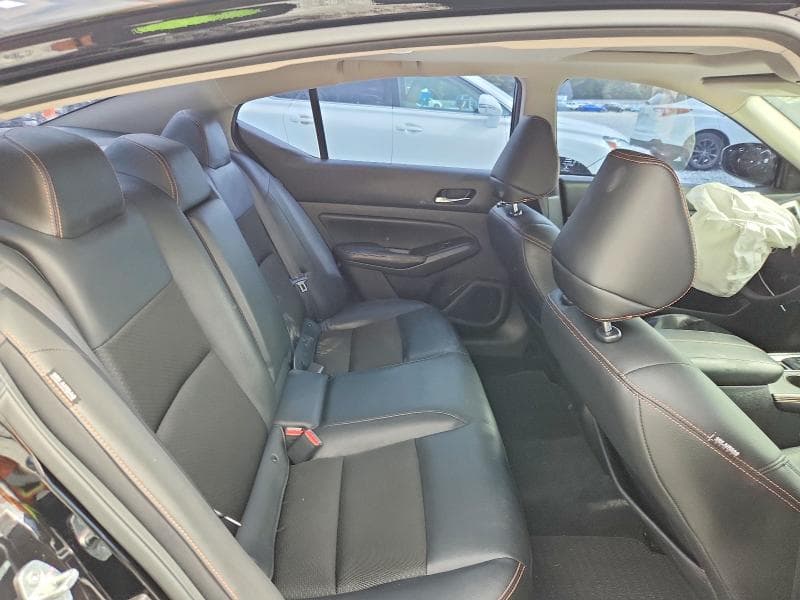 2021 NISSAN ALTIMA SR 10