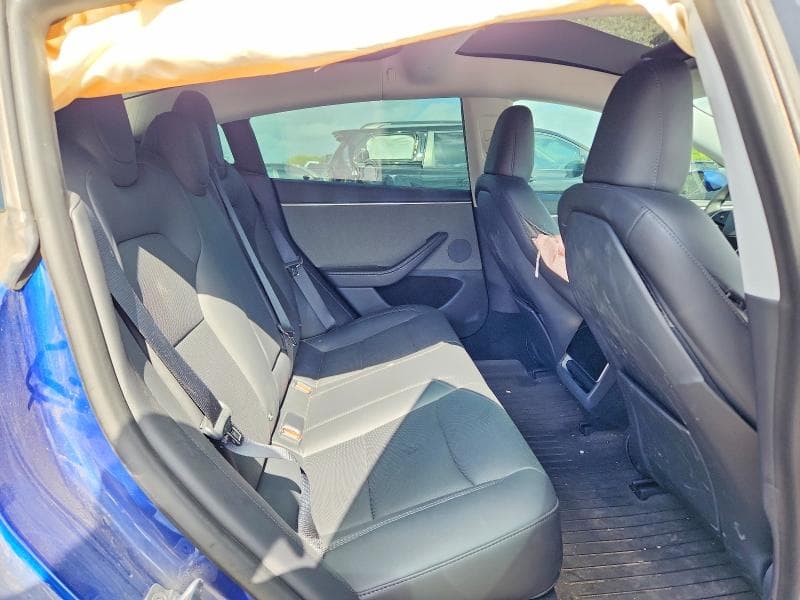 2025 TESLA MODEL 3 10