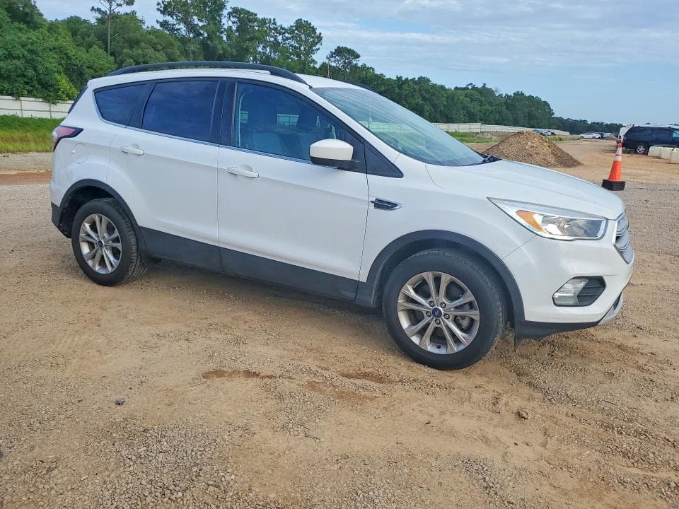 2018 FORD ESCAPE SE 4