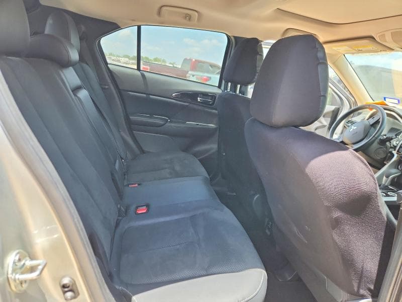 2023 MITSUBISHI ECLIPSE CROSS SE 11