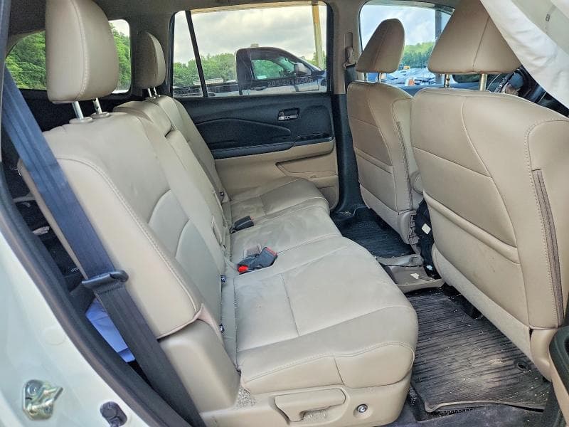 2017 HONDA PILOT EXL 11