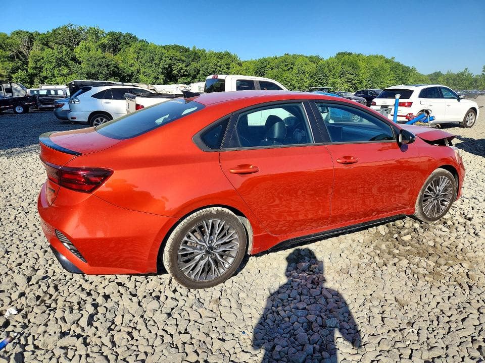 2023 KIA FORTE GT LINE 3