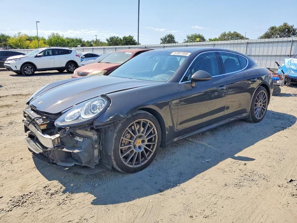 2015 PORSCHE PANAMERA - 1